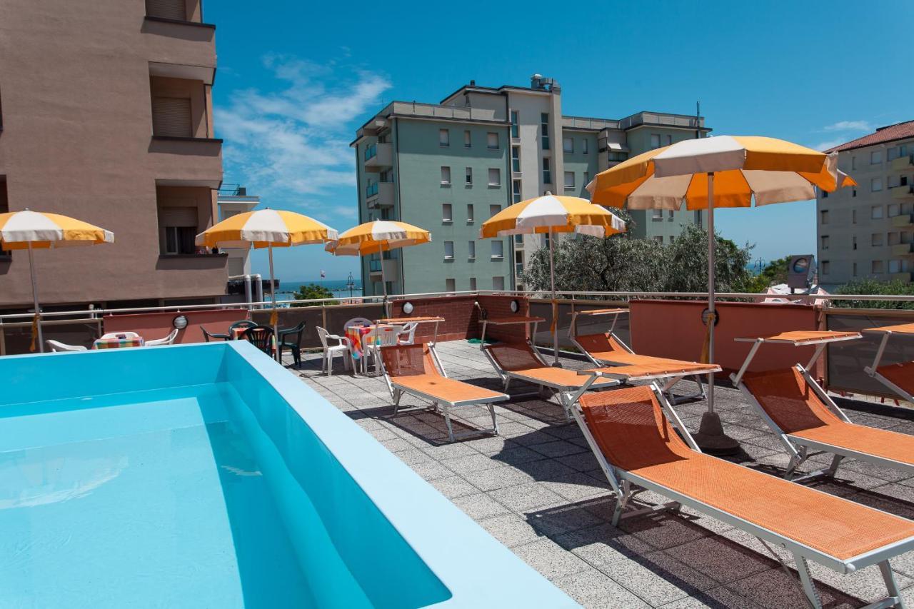 Hotel Joli Чезенатіко Екстер'єр фото