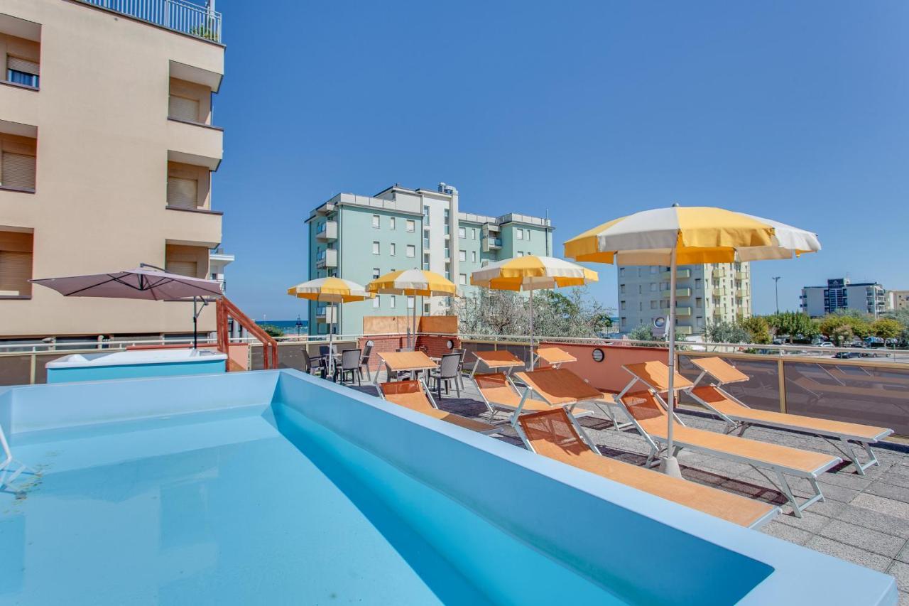 Hotel Joli Чезенатіко Екстер'єр фото